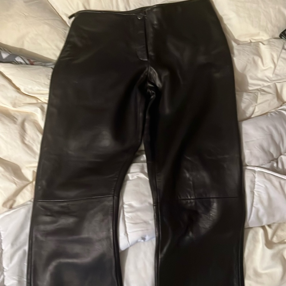 Lobi Lobi Leather pants 4 EUC
